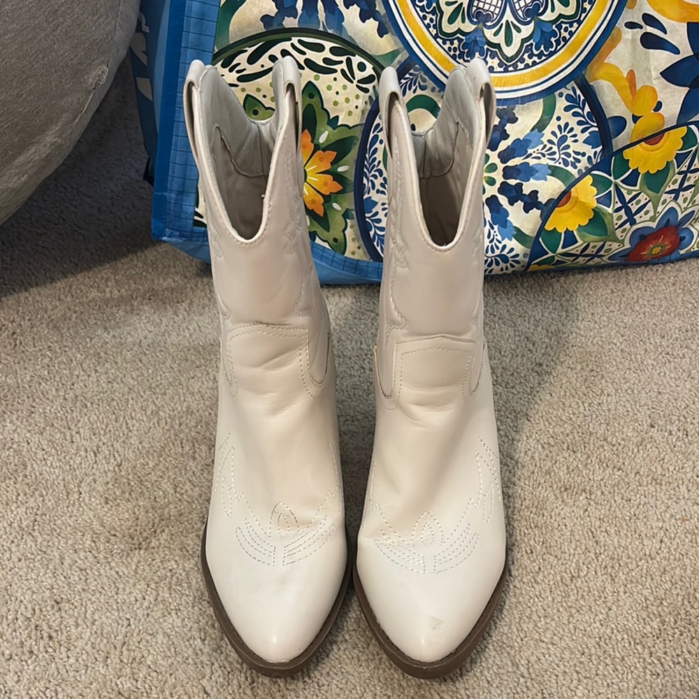 White Western-Style Women's ankle Boots